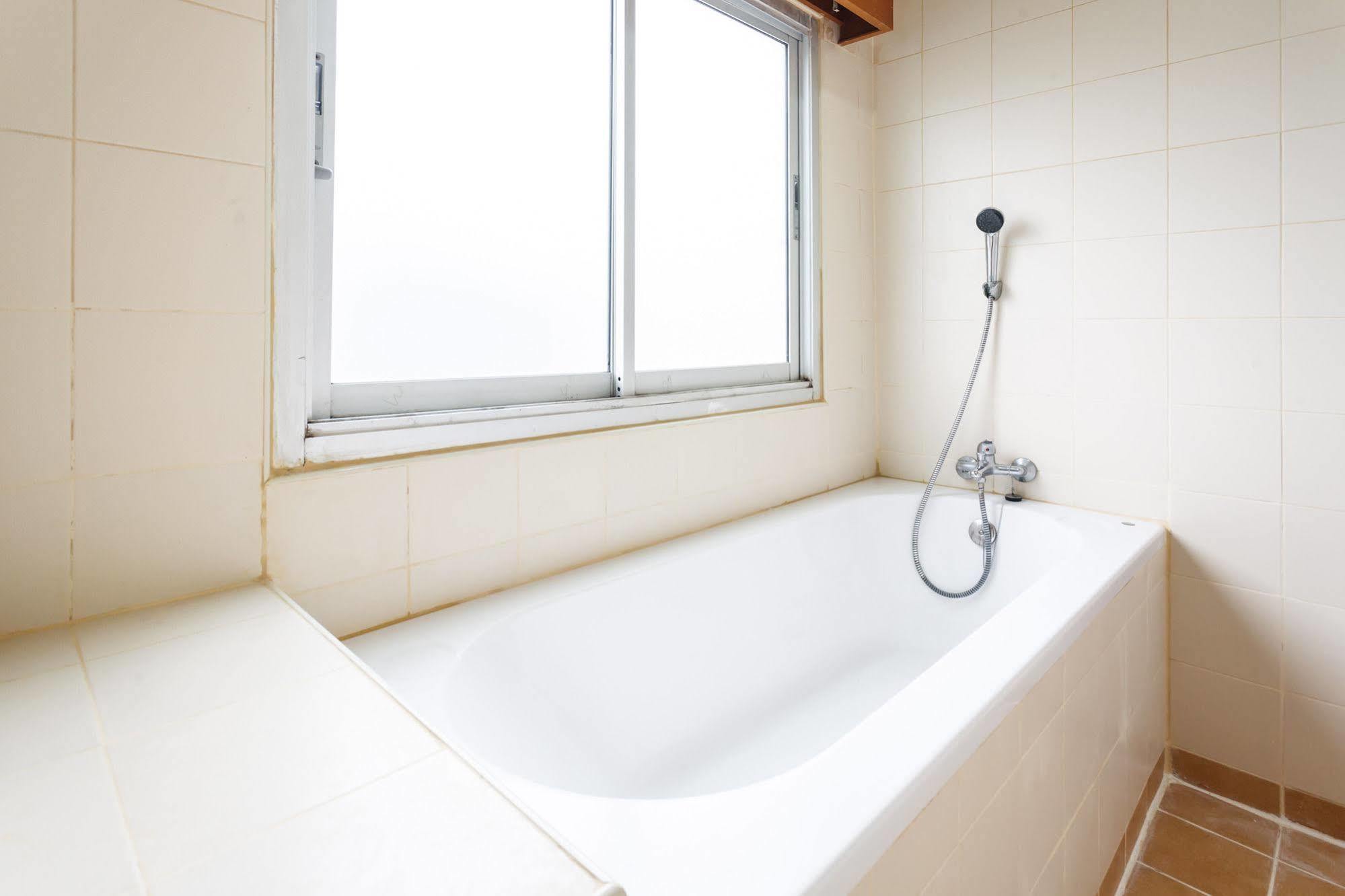 Oyo 739 Presley Guesthouse Phuket Patong Экстерьер фото