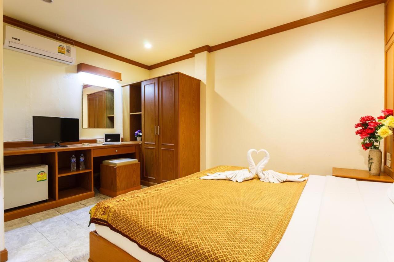 Oyo 739 Presley Guesthouse Phuket Patong Экстерьер фото