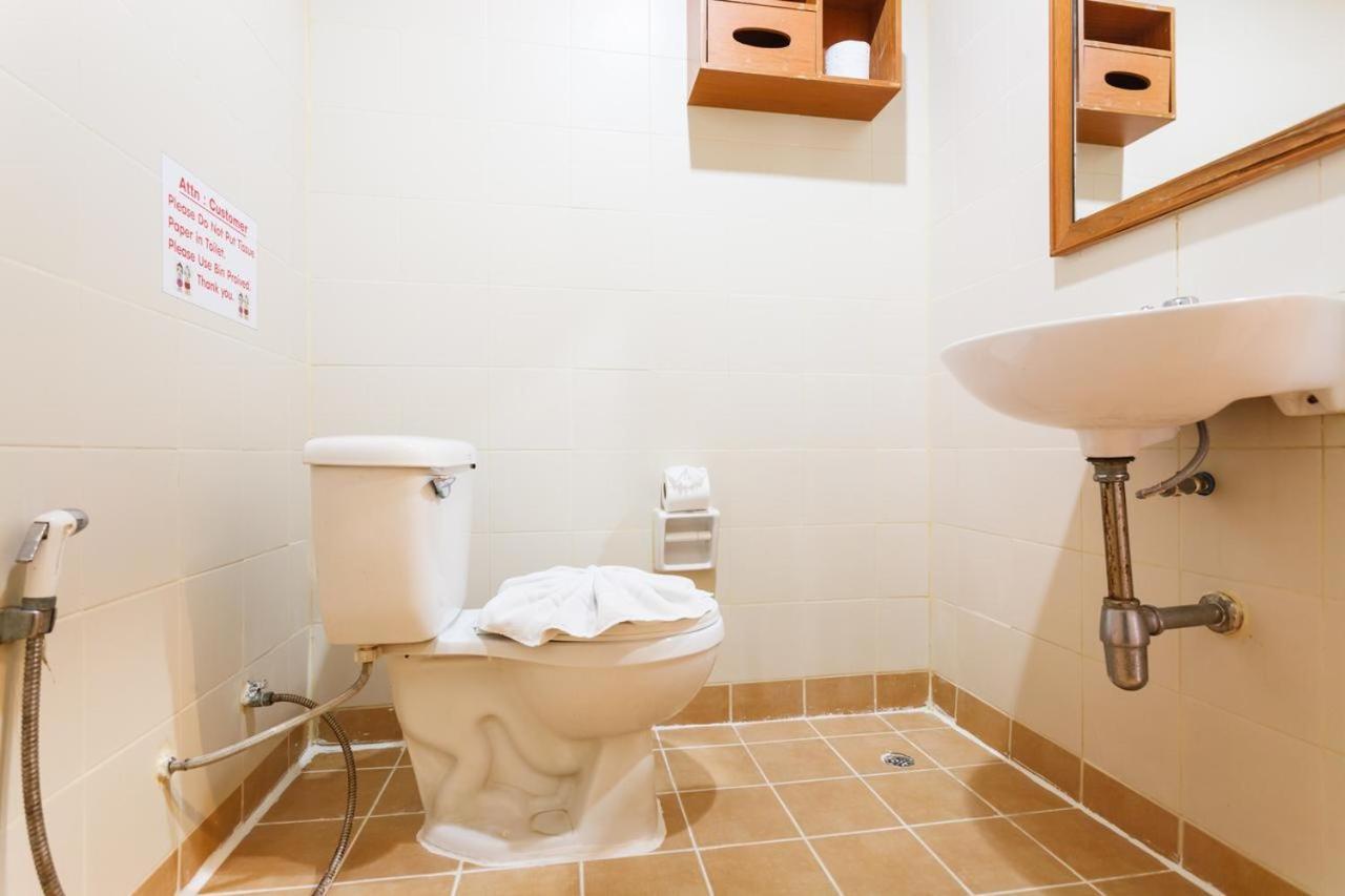 Oyo 739 Presley Guesthouse Phuket Patong Экстерьер фото