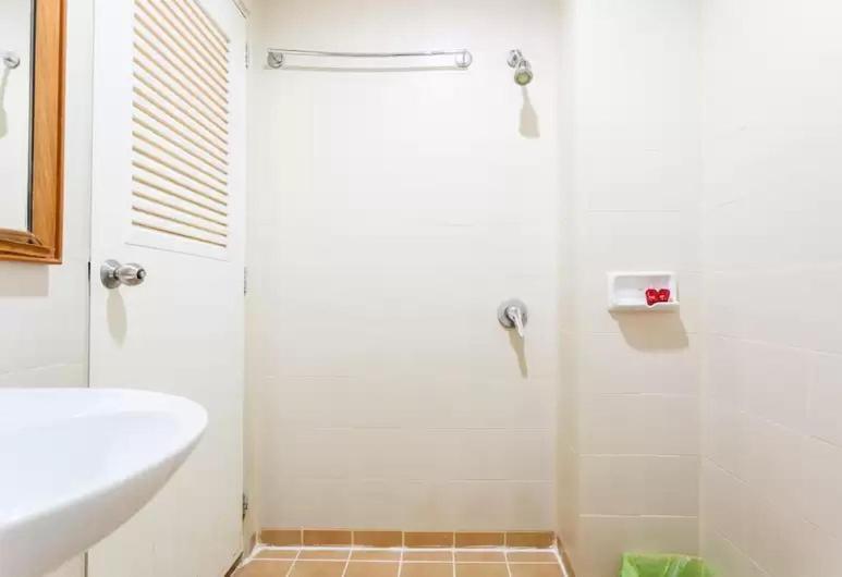 Oyo 739 Presley Guesthouse Phuket Patong Экстерьер фото